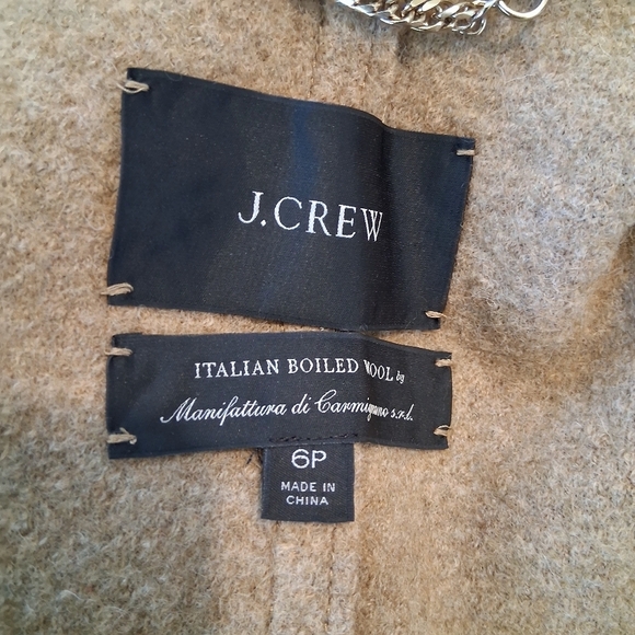 J Crew Daphne Topcoat in Italian Boiled Wool In Camel Size 6P - Picture 7 of 9